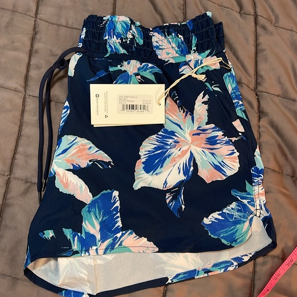 Carve Designs Bali Short in Stargazer L - Picture 3 of 6